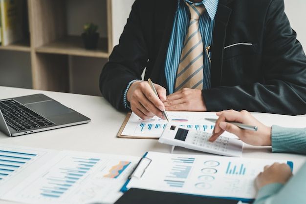Market & Demographic Analysis